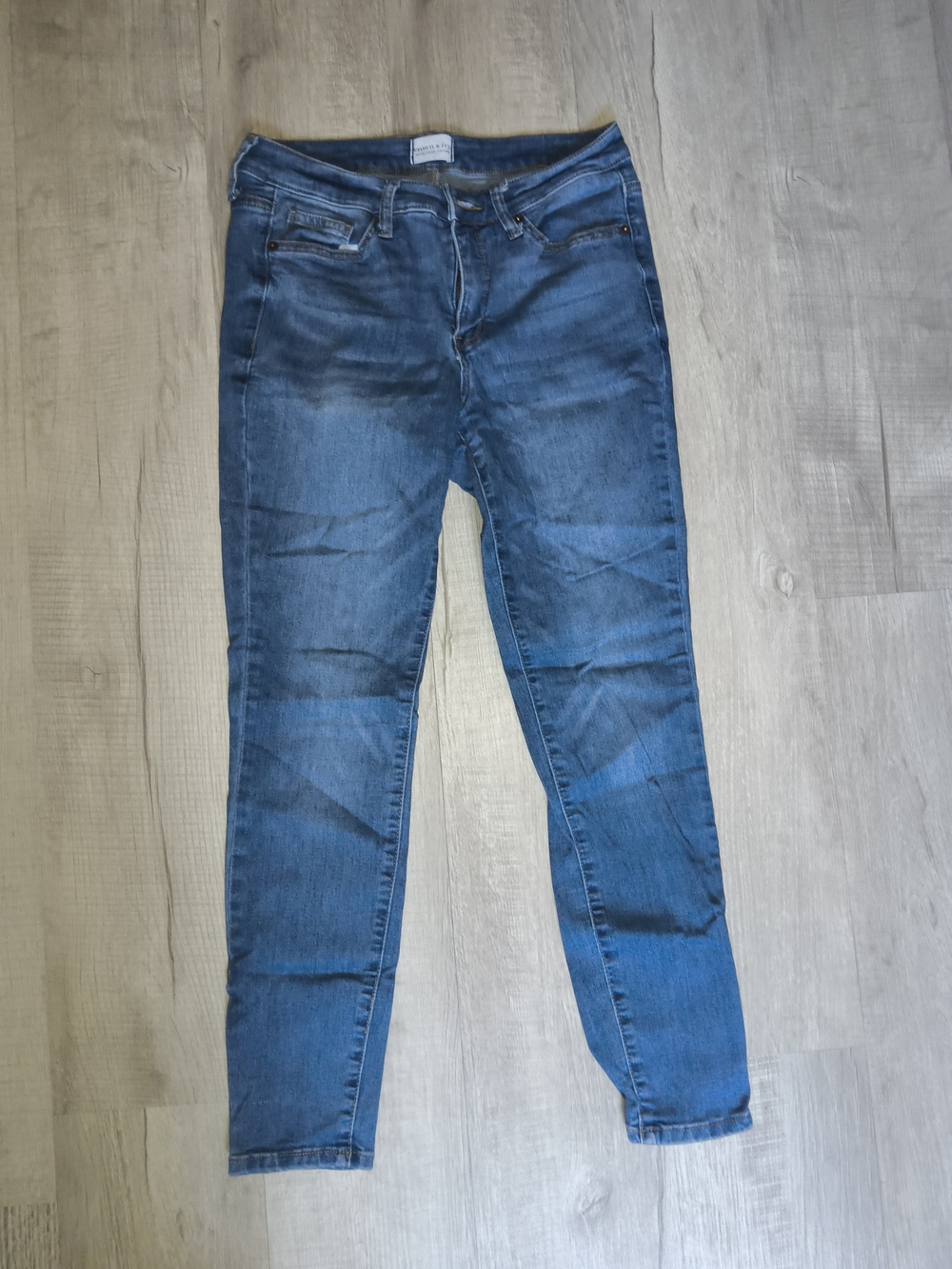 crown & ivy Medium Blue Skinny Jeans